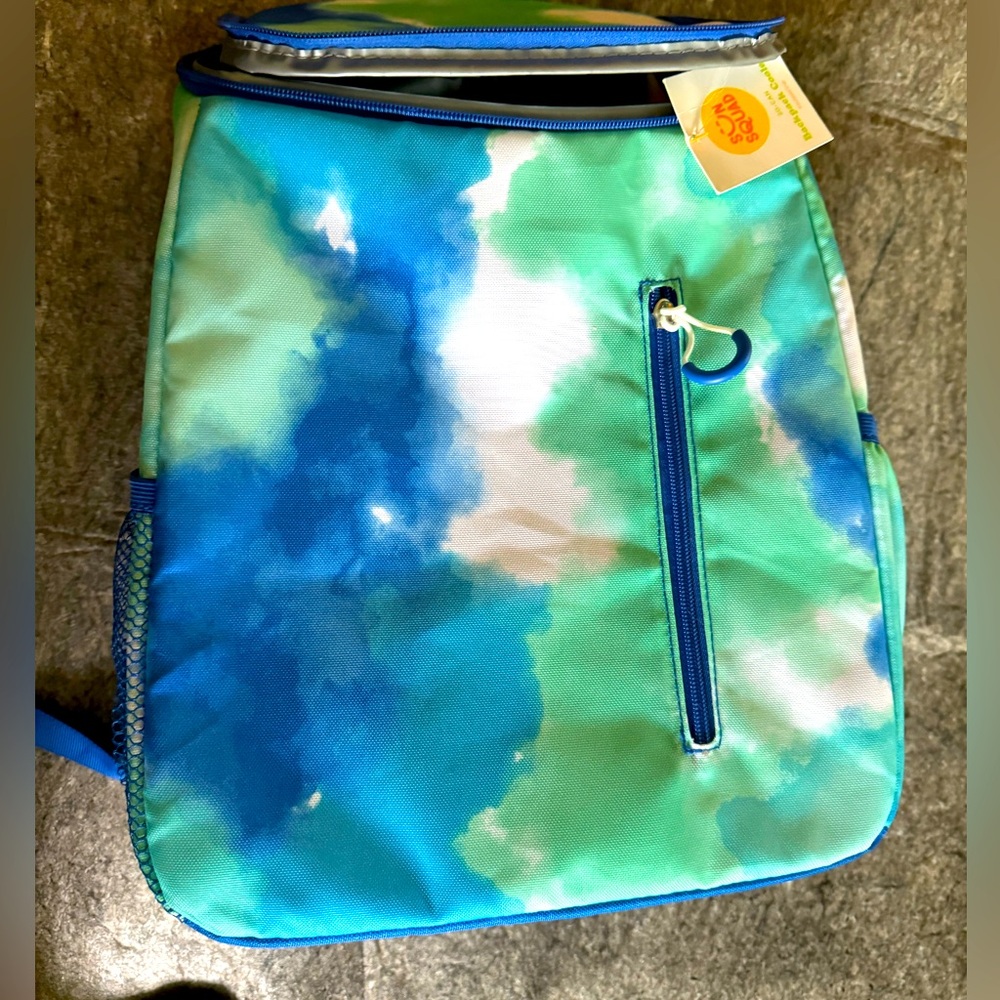 Insulated picnic backpack